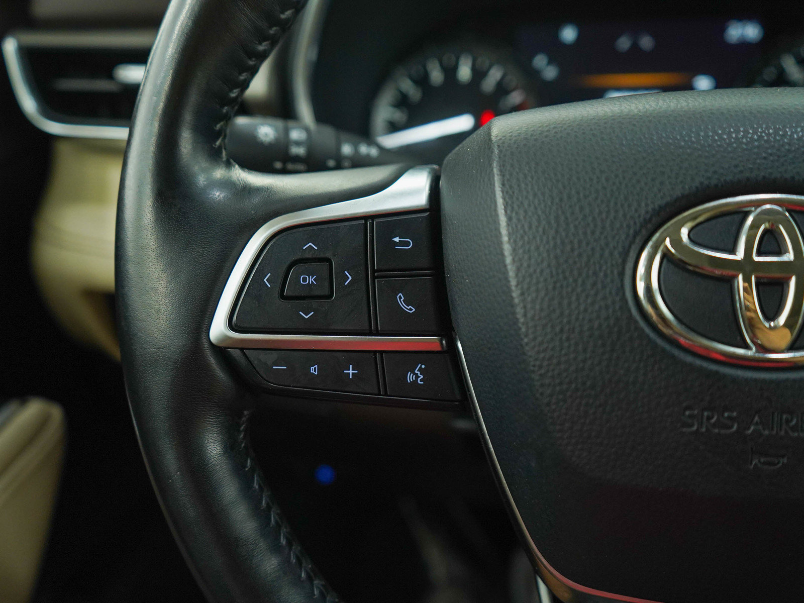 Used 2020 Toyota Highlander Limited AWD/4WD image 27