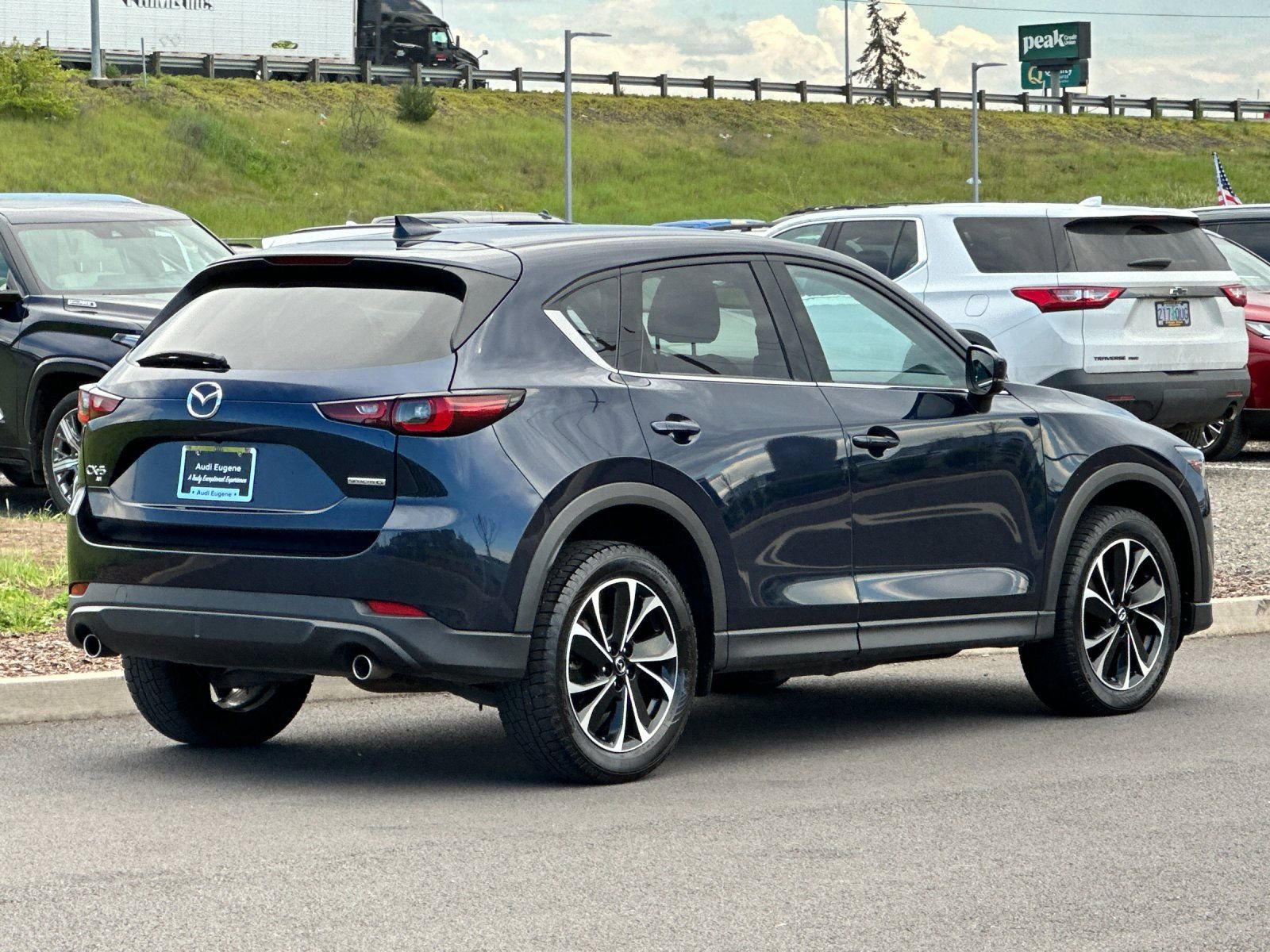 Used 2023 MAZDA CX-5 AWD 2.5 S w/ Premium Plus Pkg image 3