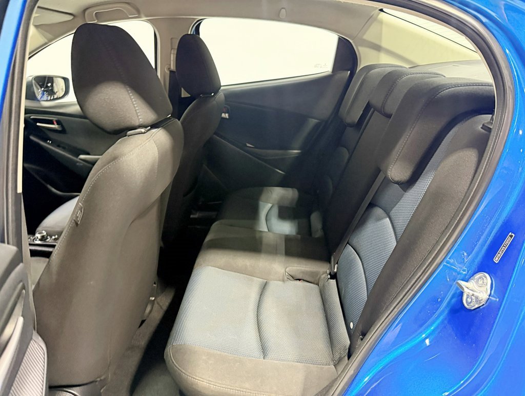 Used 2020 Toyota Yaris LE image 24