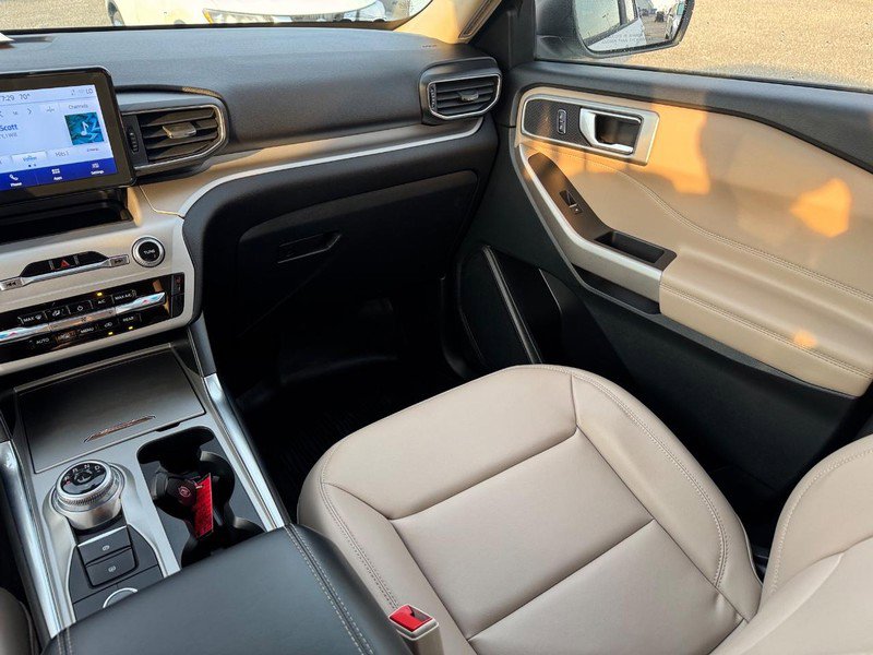 Used 2023 Ford Explorer XLT w/ Equipment Group 202A image 16