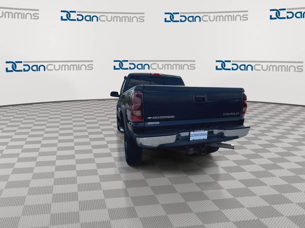 Used 2005 Chevrolet Silverado 2500 LS AWD/4WD image 7