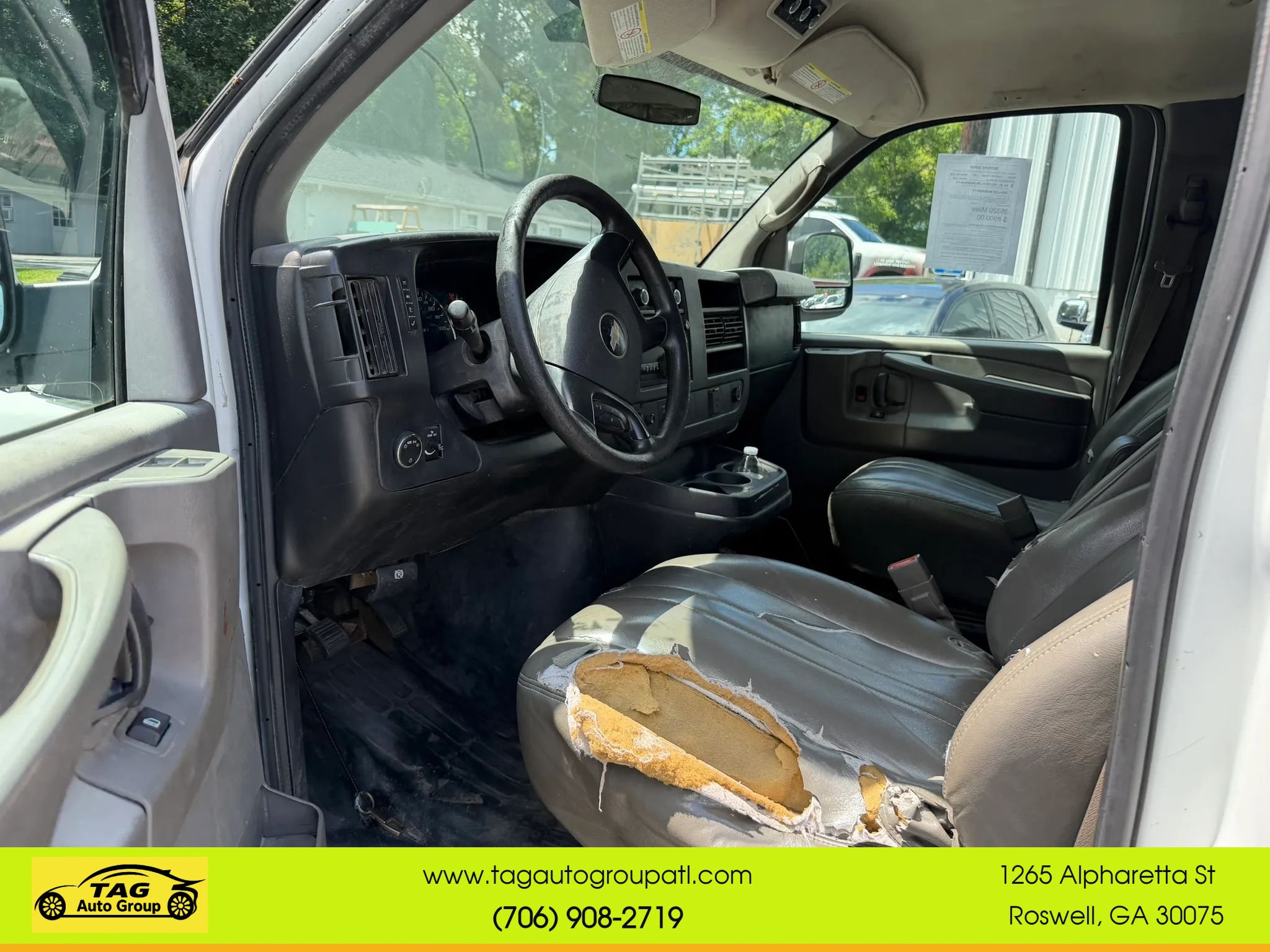 Used 2015 Chevrolet Express 3500 LS w/ Cold Climate Package RWD image 7