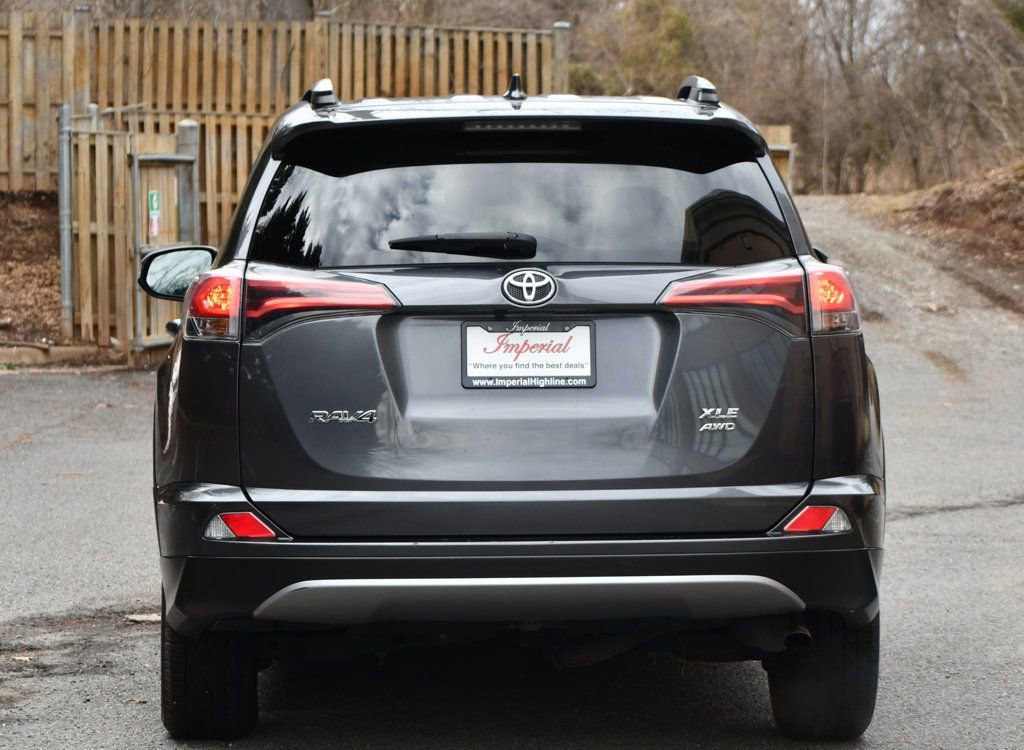 Used 2018 Toyota RAV4 XLE w/ Plus Extra Value Package image 5