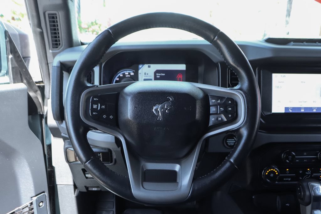 Used 2023 Ford Bronco Big Bend w/ Sasquatch Package AWD/4WD image 21