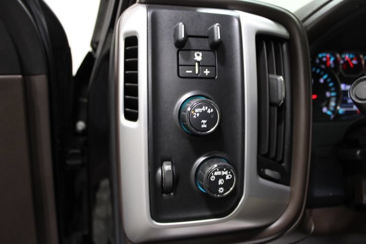 Used 2018 GMC Sierra 1500 SLT AWD/4WD image 44