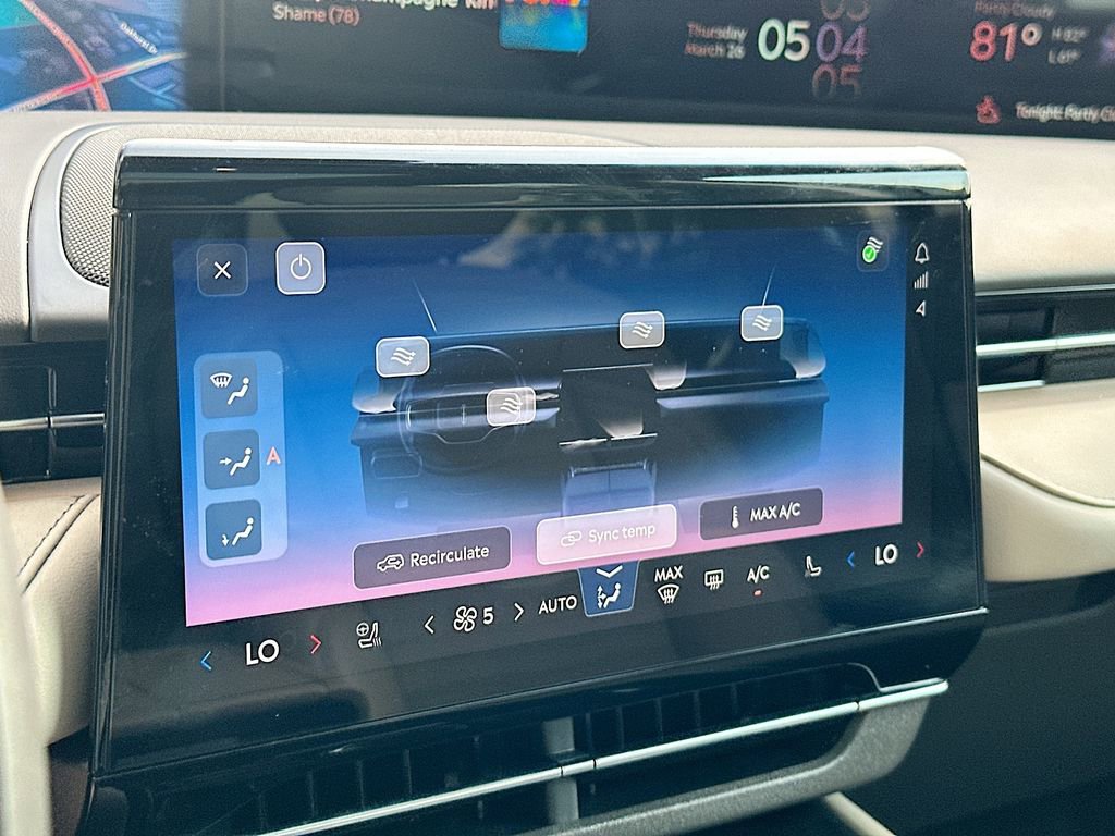 Used 2024 Lincoln Nautilus Reserve w/ Equipment Group 203A image 14