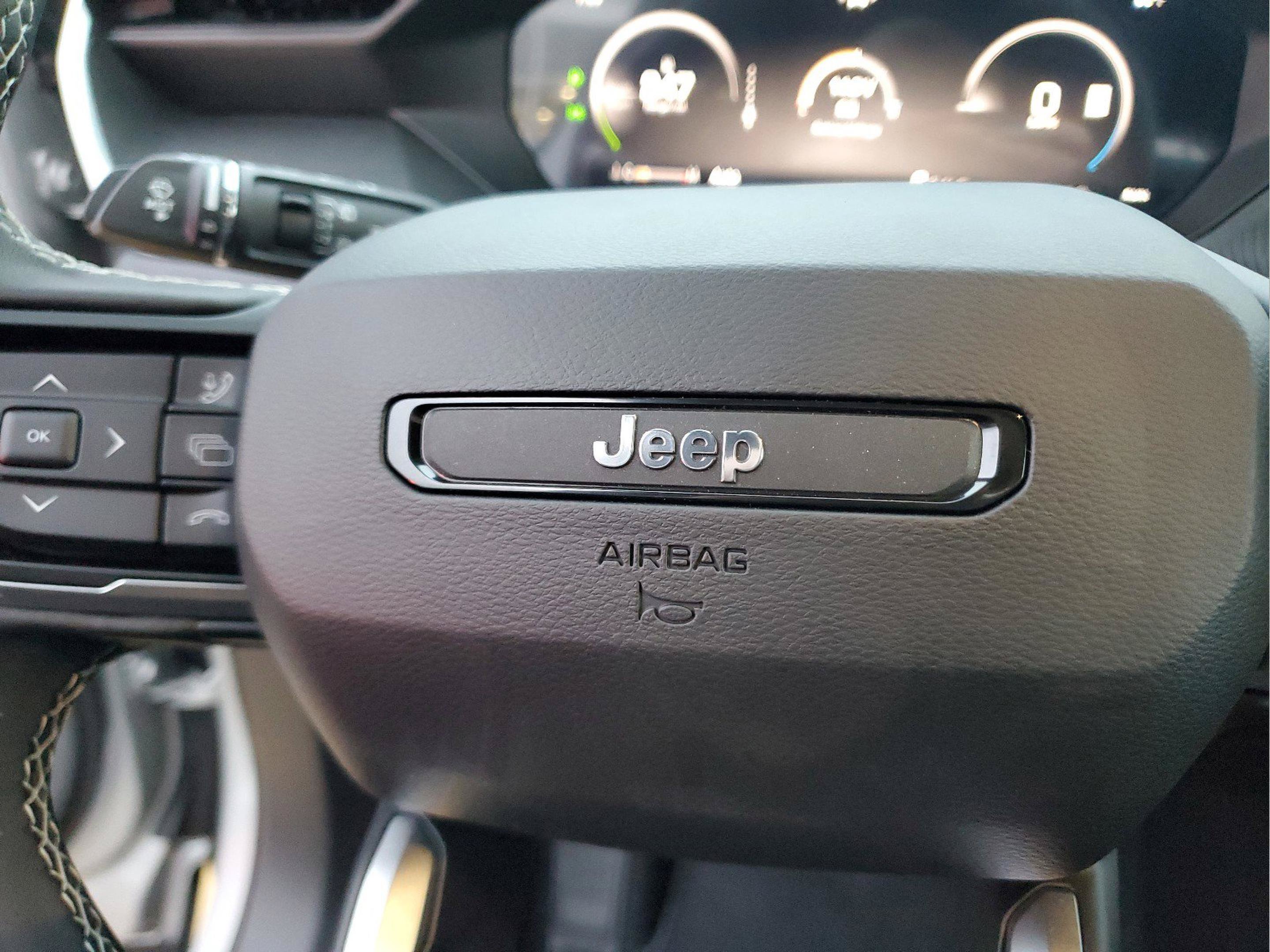 New 2026 Jeep Cherokee Overland w/ Advanced Pro Tech Group AWD/4WD image 29