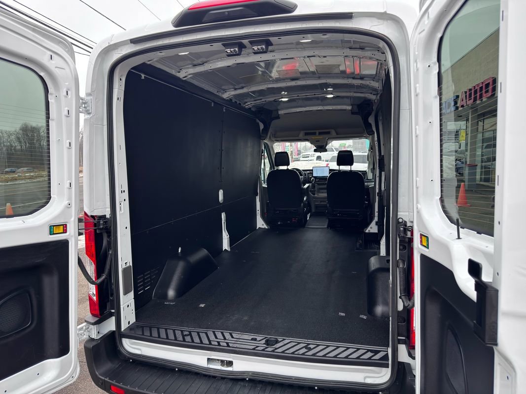 Used 2025 Ford Transit 350 Medium Roof AWD w/ Interior Upgrade Package image 38