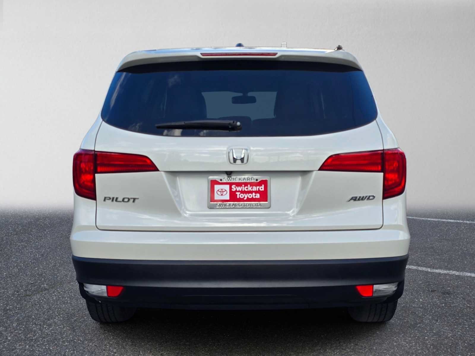 Used 2017 Honda Pilot EX-L image 4