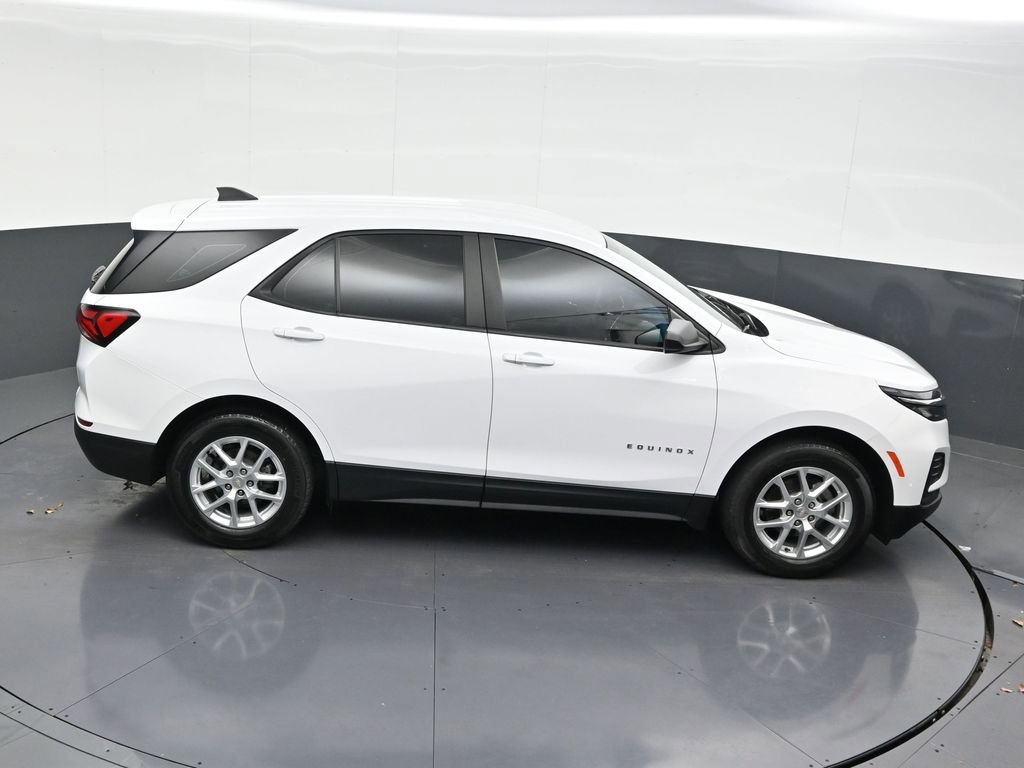 Used 2024 Chevrolet Equinox LS FWD image 22
