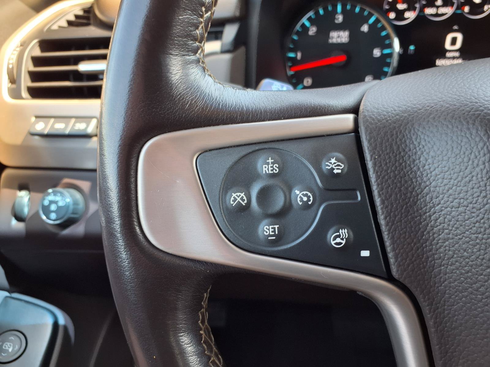 Used 2019 GMC Yukon XL Denali AWD/4WD image 16