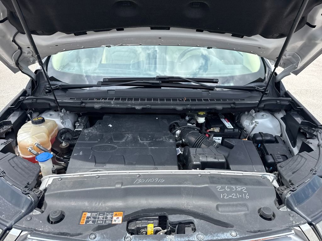 Used 2016 Ford Edge SEL w/ Equipment Group 201A FWD image 29