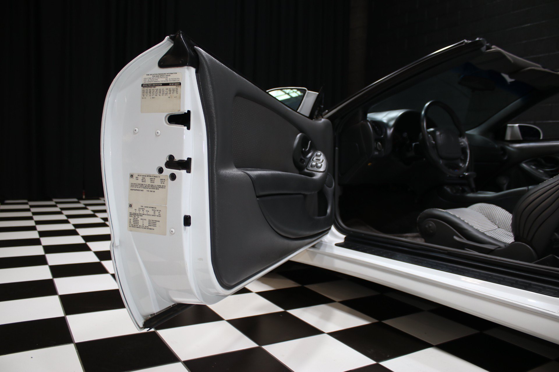 Used 1997 Pontiac Firebird Trans Am RWD image 62