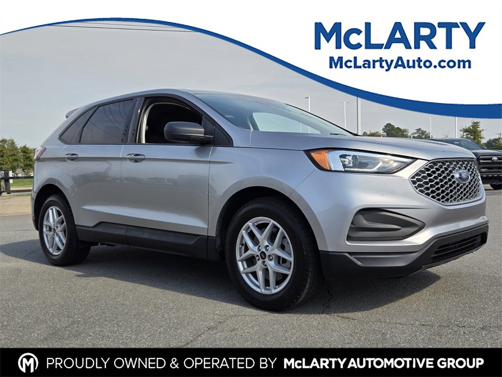 Used 2024 Ford Edge SE