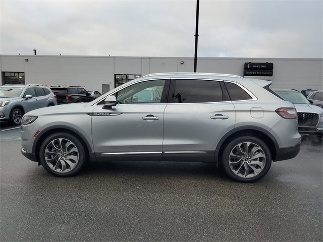 Used 2022 Lincoln Nautilus Reserve image 4