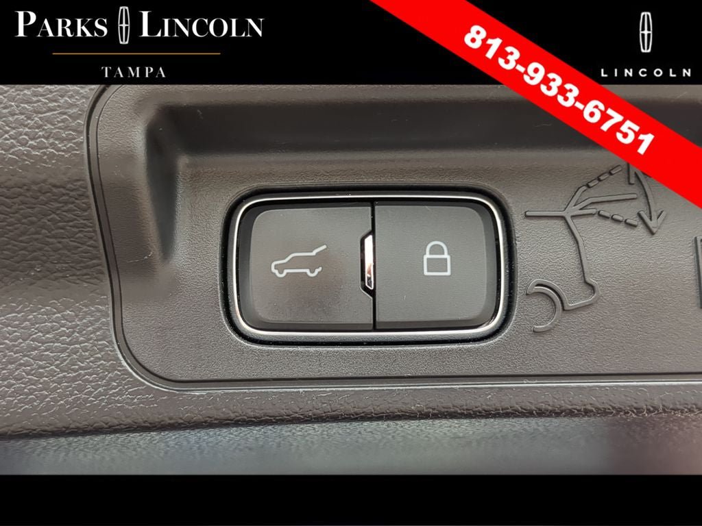 Used 2021 Ford Explorer Limited w/ Equipment Group 301A RWD image 9