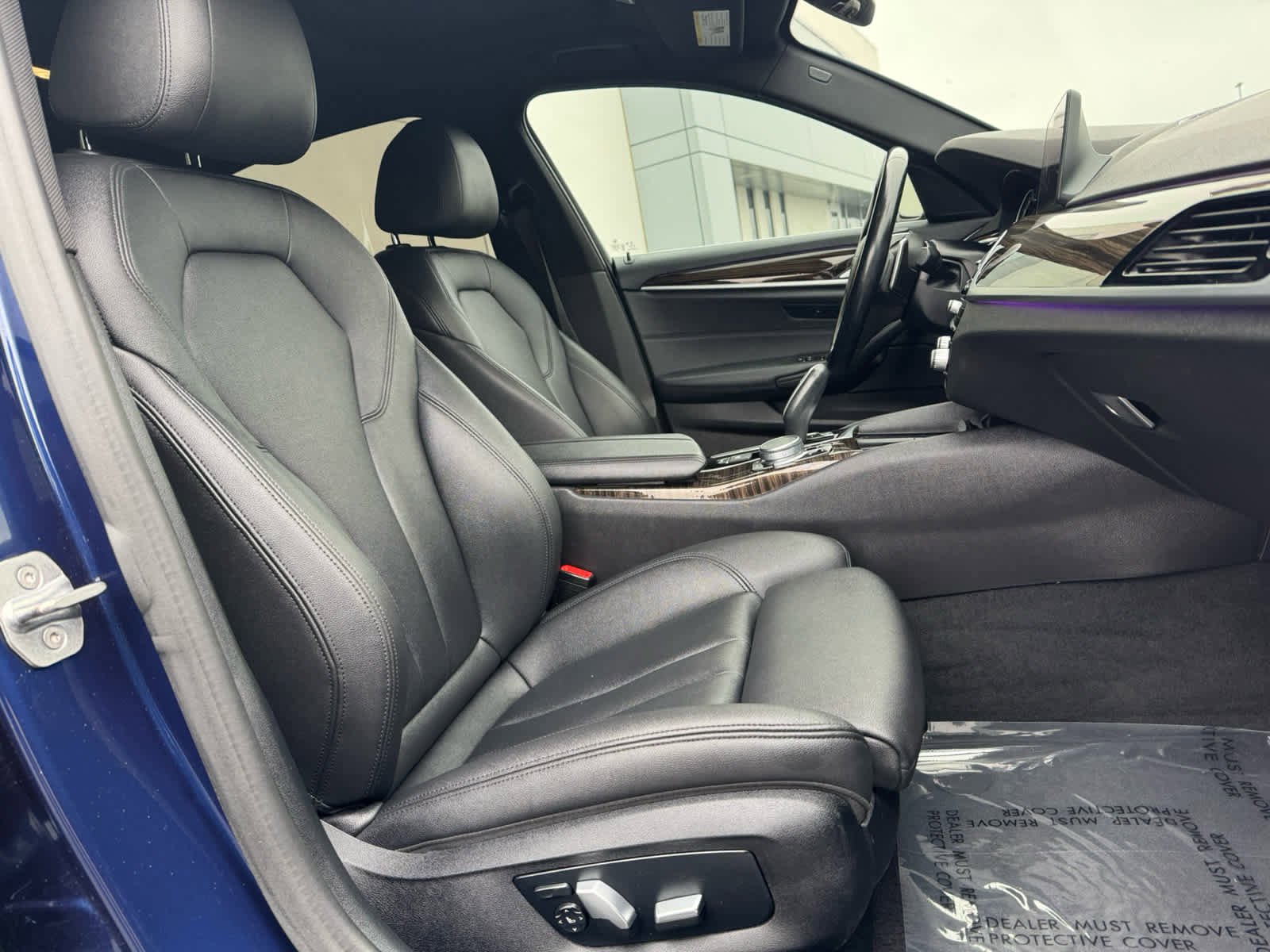 Used 2019 BMW 530i w/ Convenience Package image 23