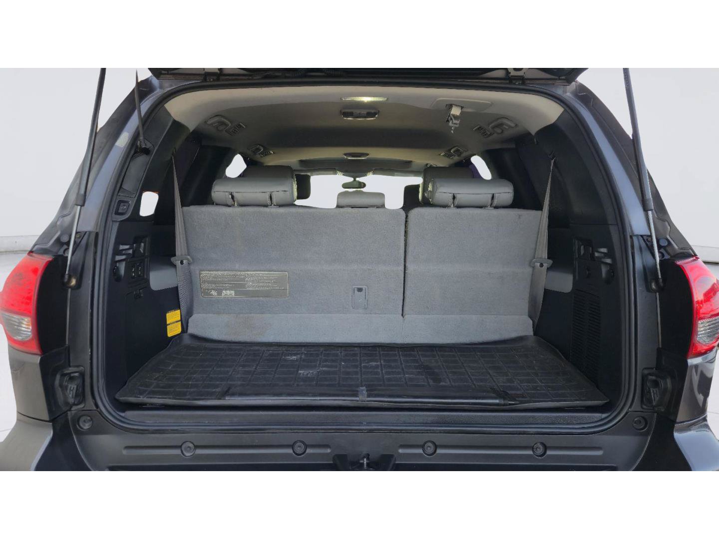 Used 2015 Toyota Sequoia Limited RWD image 24