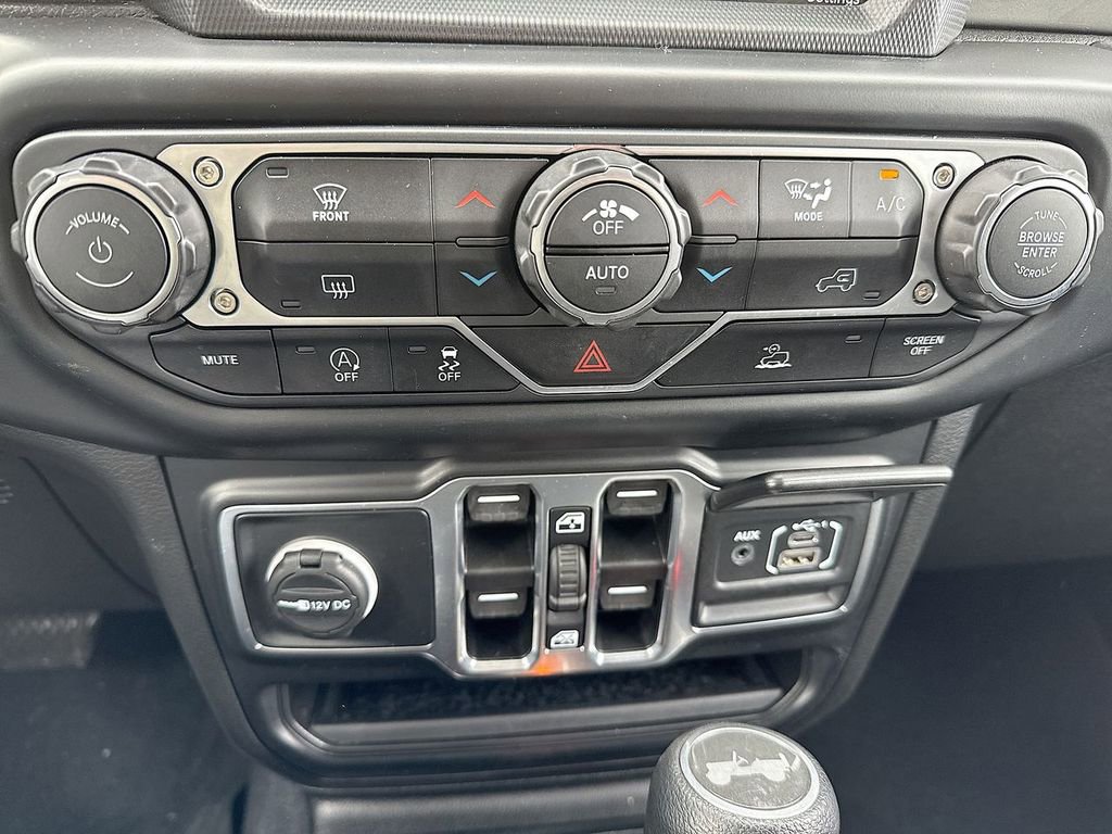 Used 2022 Jeep Wrangler Unlimited Sahara image 19