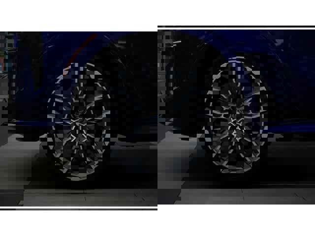 New 2026 BMW X7 M60i w/ Executive Package image 7