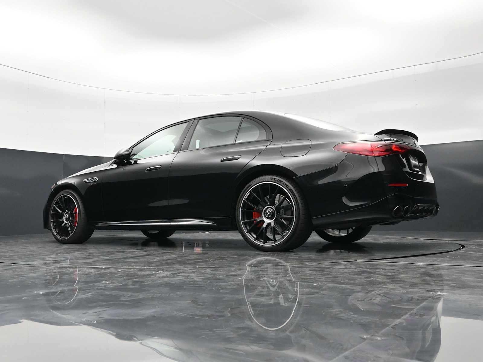 Used 2025 Mercedes-Benz E 53 AMG e 4MATIC Sedan image 39