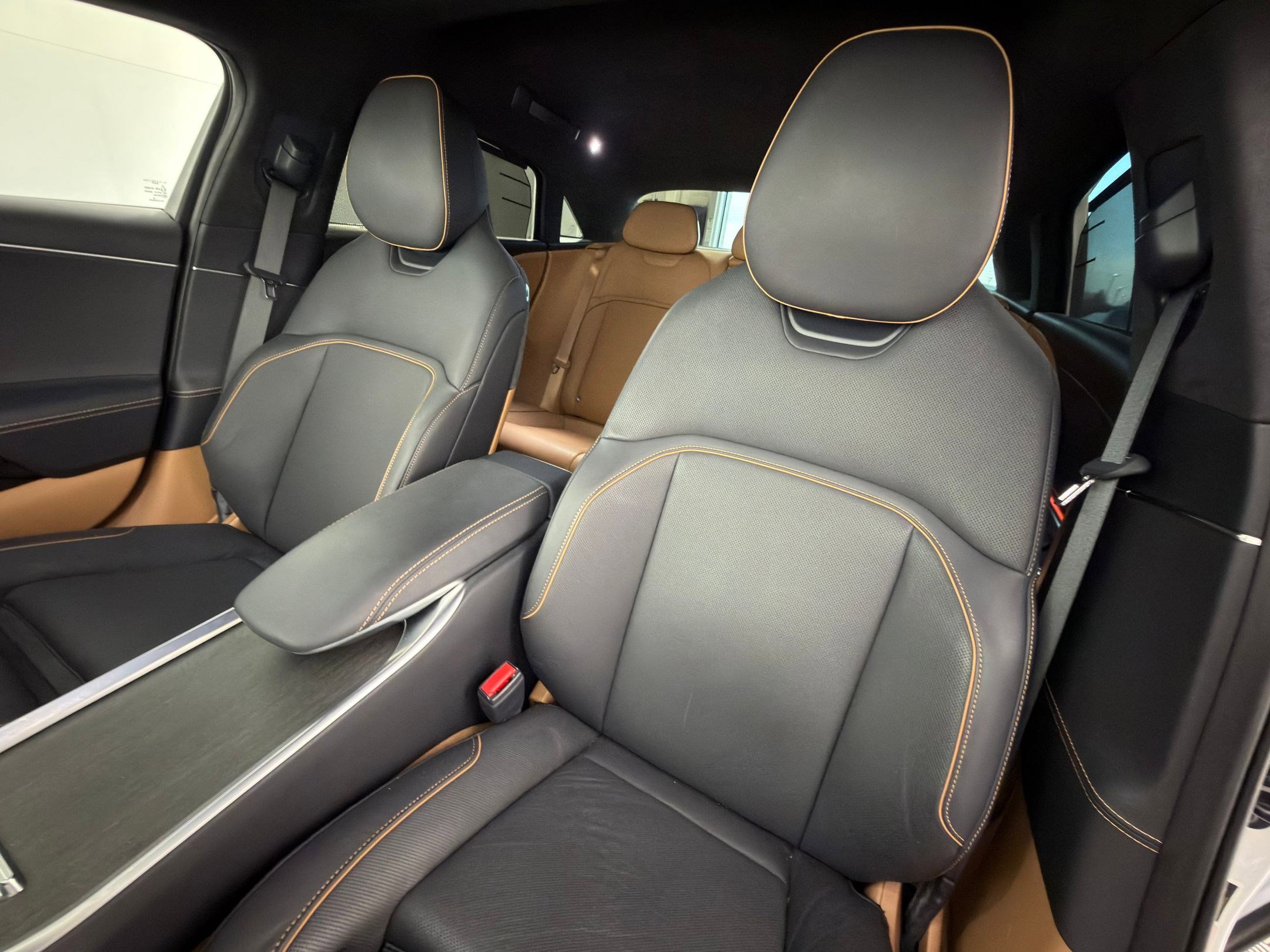 Used 2023 Lucid Air Touring image 30