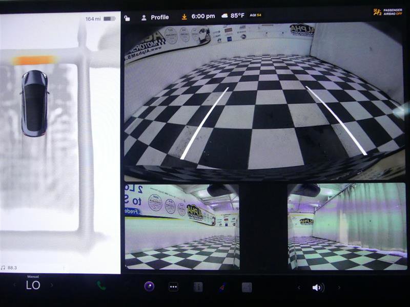 Used 2023 Tesla Model 3 Standard Range image 11