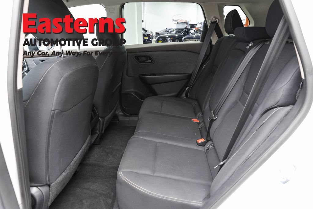 Used 2023 Nissan Rogue S AWD/4WD image 22