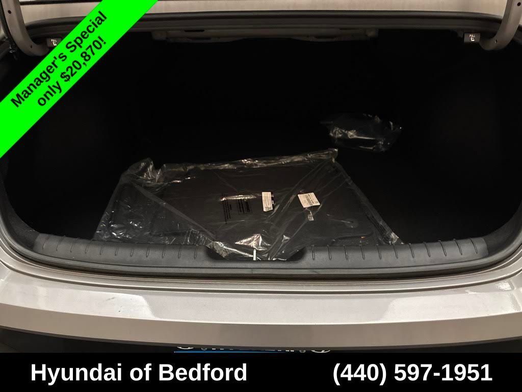 Certified 2026 Hyundai Elantra Sport FWD image 9