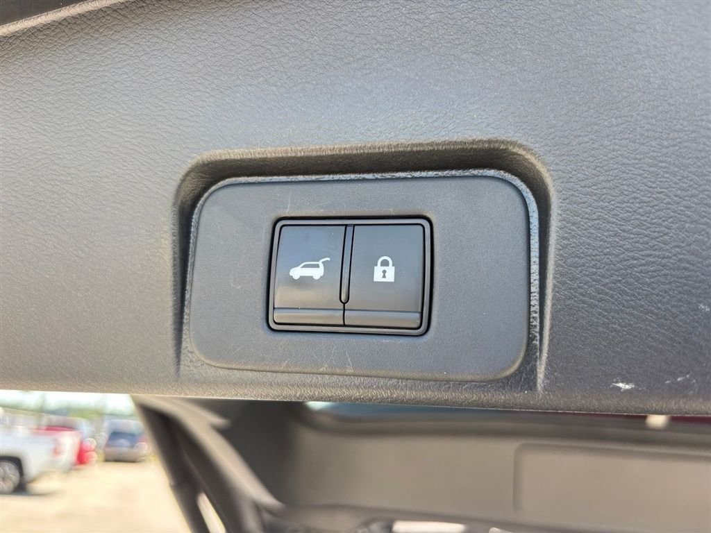 Used 2023 Nissan Rogue SL AWD/4WD image 18
