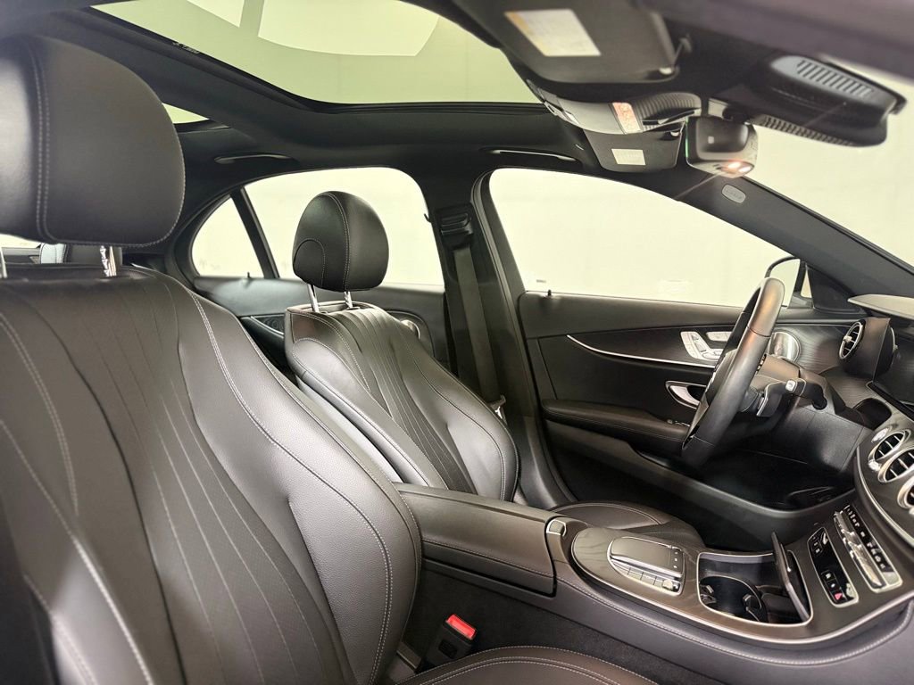 Used 2023 Mercedes-Benz E 350 4MATIC Sedan image 22