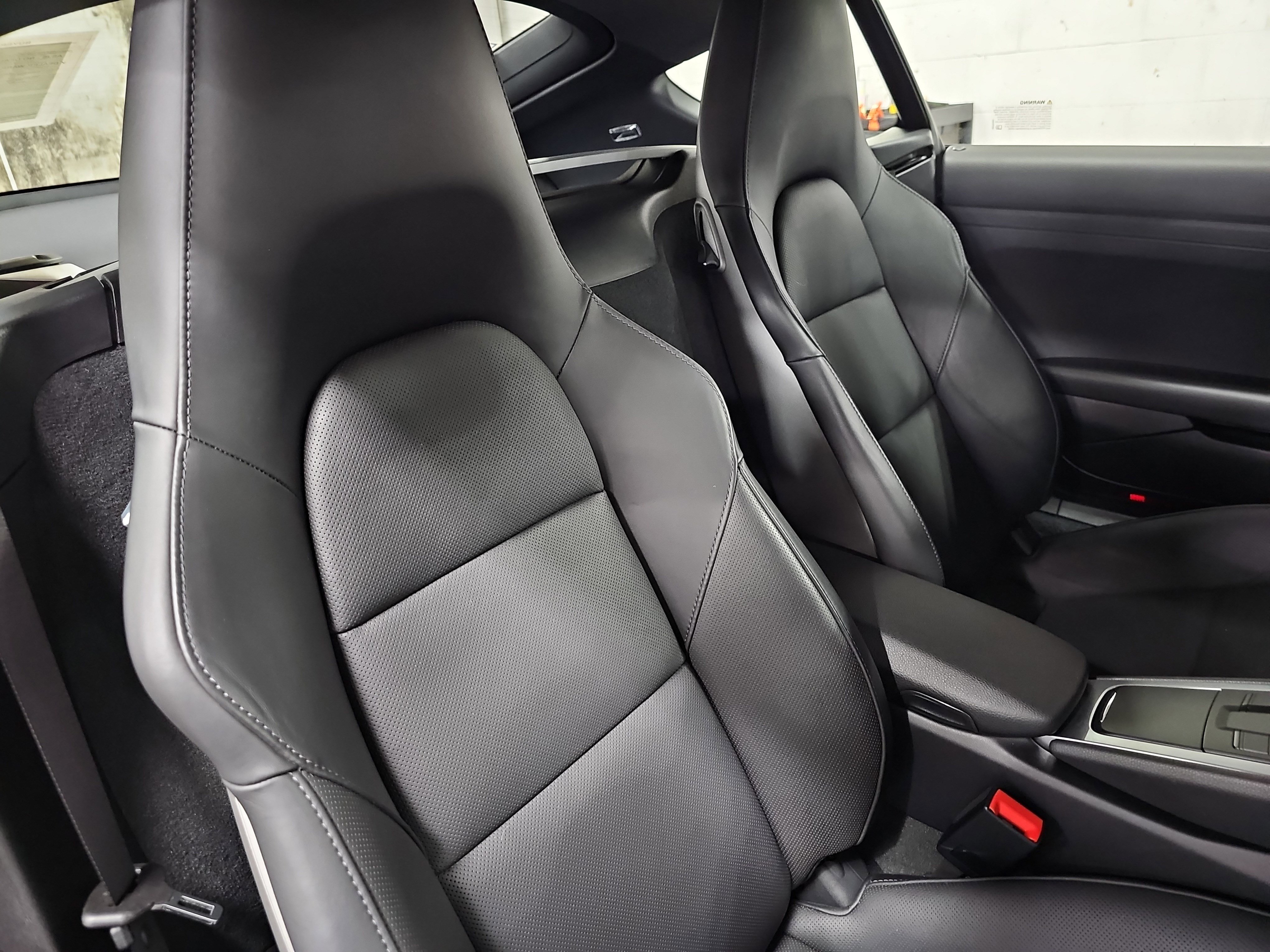 Used 2021 Porsche 718 Cayman RWD image 12