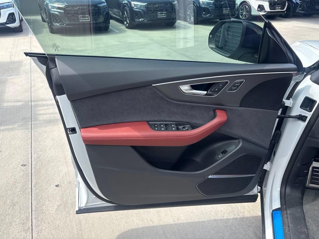 New 2026 Audi SQ8 Prestige AWD/4WD image 9