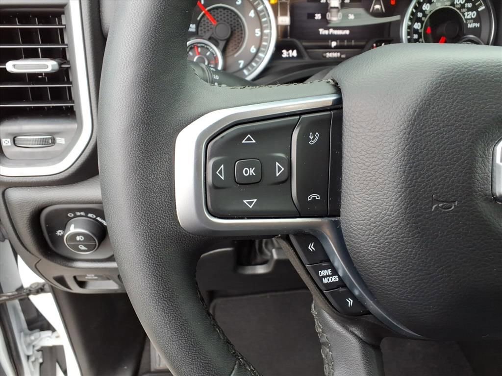 Used 2025 RAM 1500 Big Horn image 19