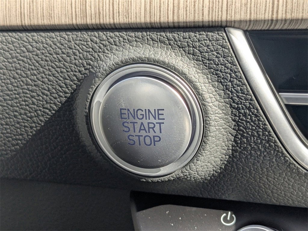 New 2025 Hyundai Sonata SEL image 28
