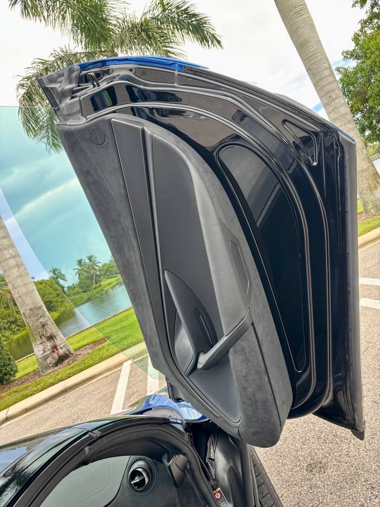 Used 2022 McLaren 720S Spider RWD image 24