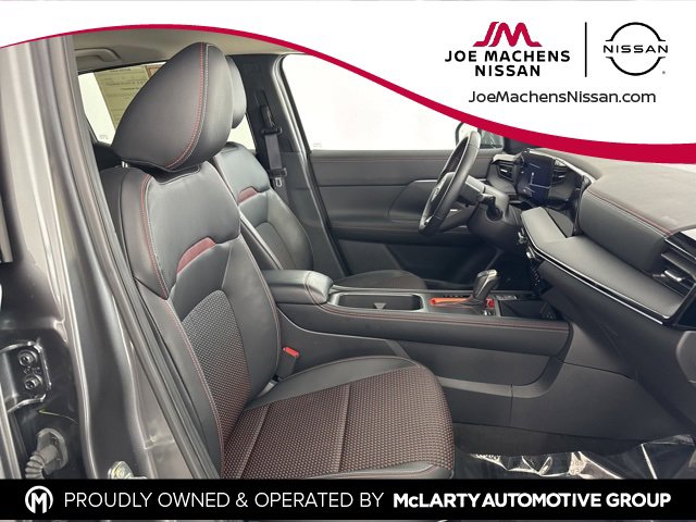 Certified 2025 Nissan Kicks SR w/ Illumination Package image 20