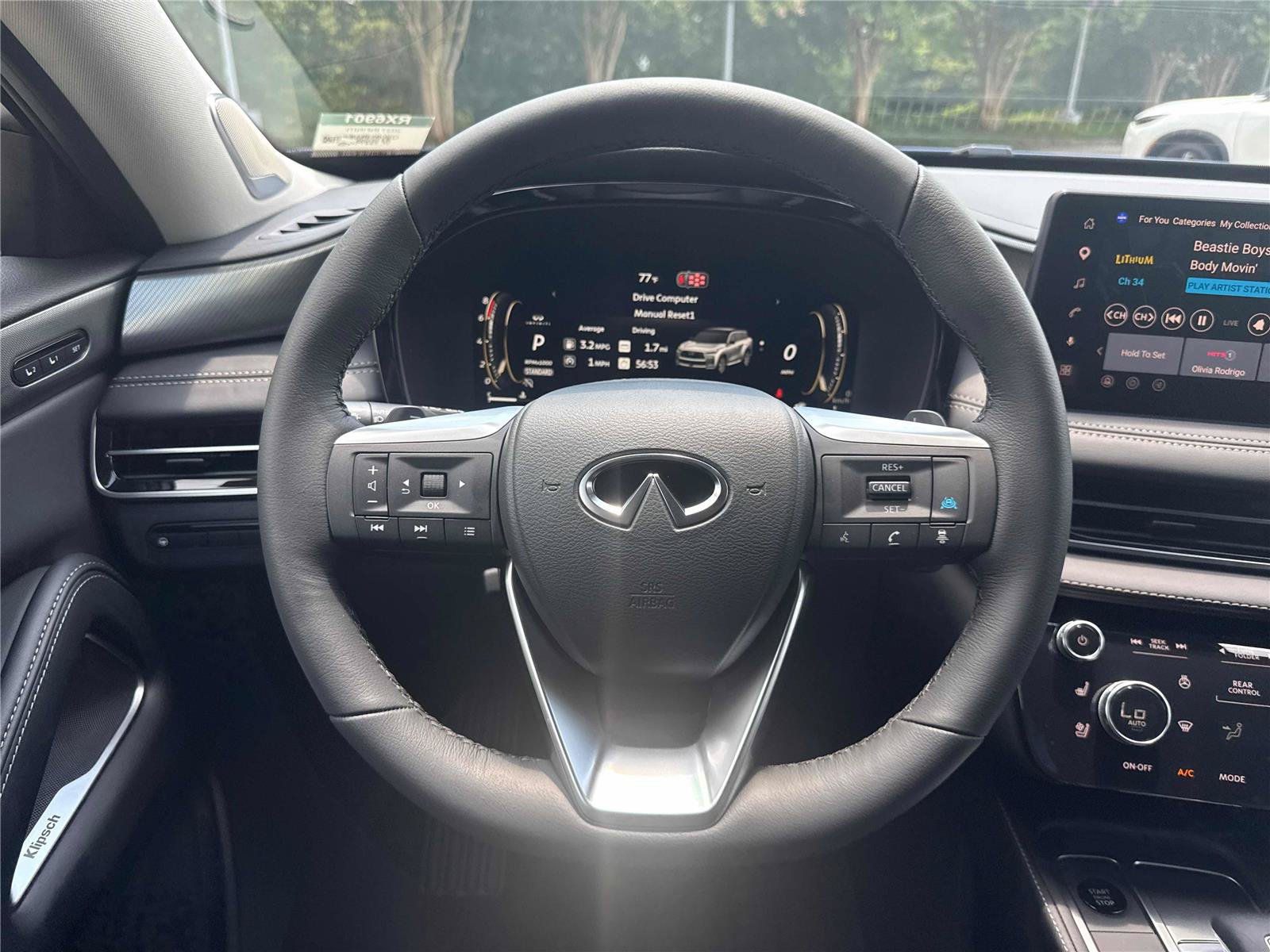 New 2027 INFINITI QX60 Luxe w/ Cargo Package FWD image 17