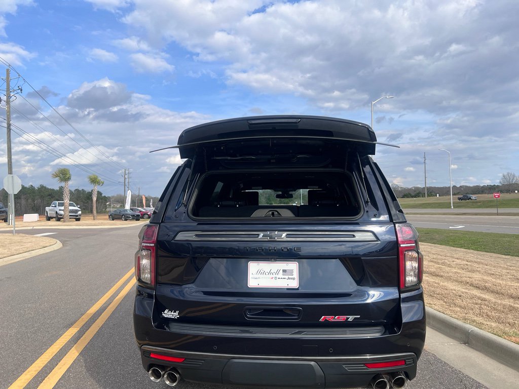 Used 2022 Chevrolet Tahoe RST w/ Sport Performance Package image 11
