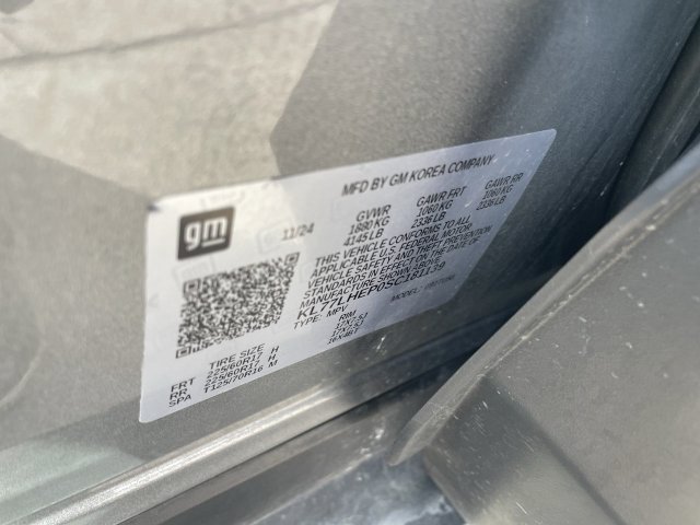 Used 2025 Chevrolet Trax LT FWD image 32