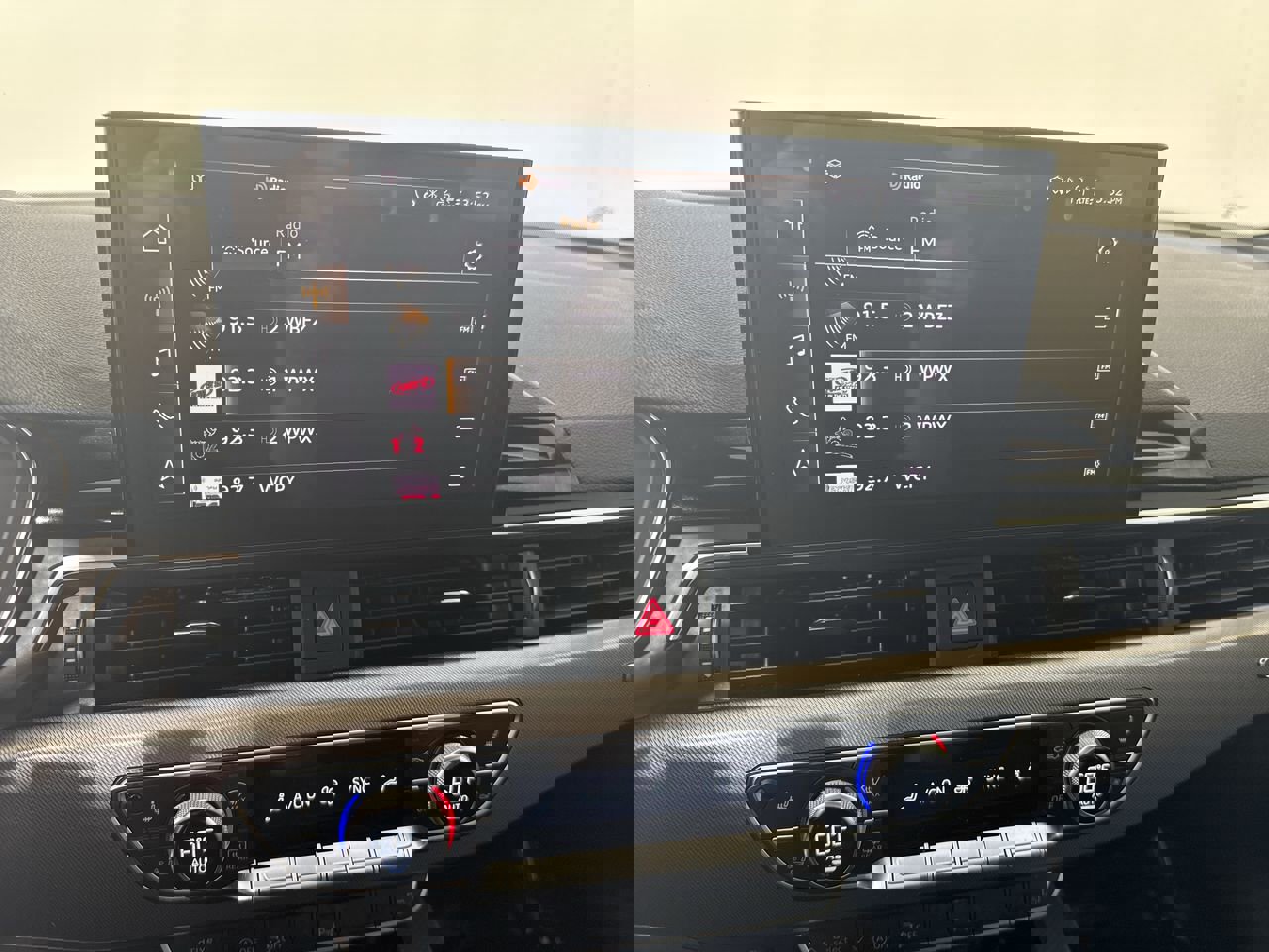 Used 2023 Audi A4 2.0T Premium Plus w/ Premium Plus Package image 11