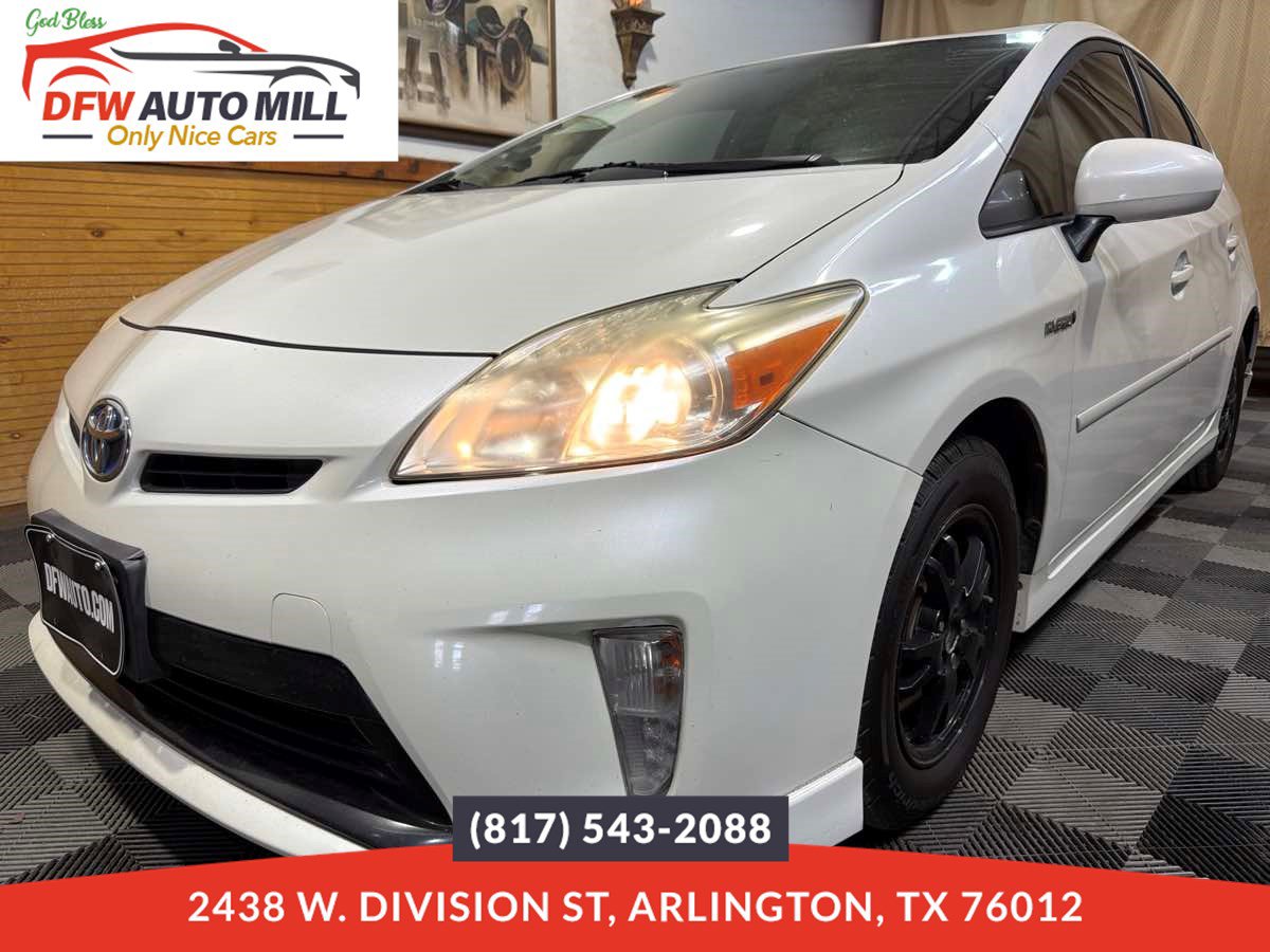 Used 2012 Toyota Prius Two FWD image 1
