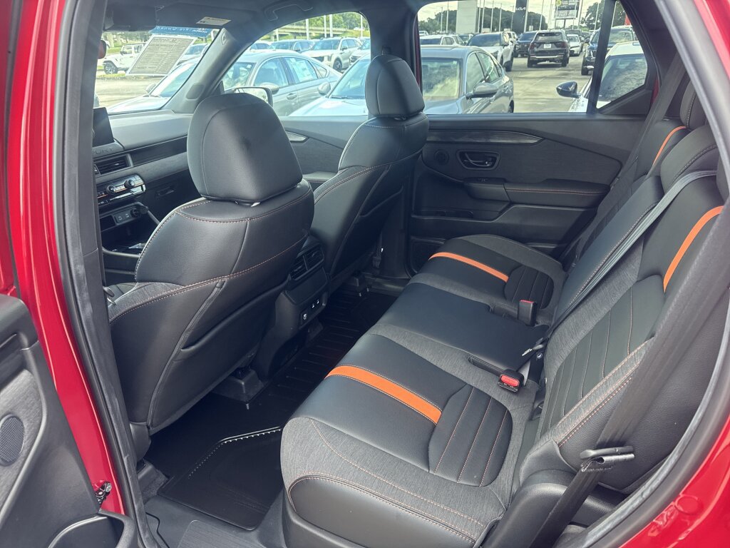 Certified 2026 Honda Passport TrailSport image 8