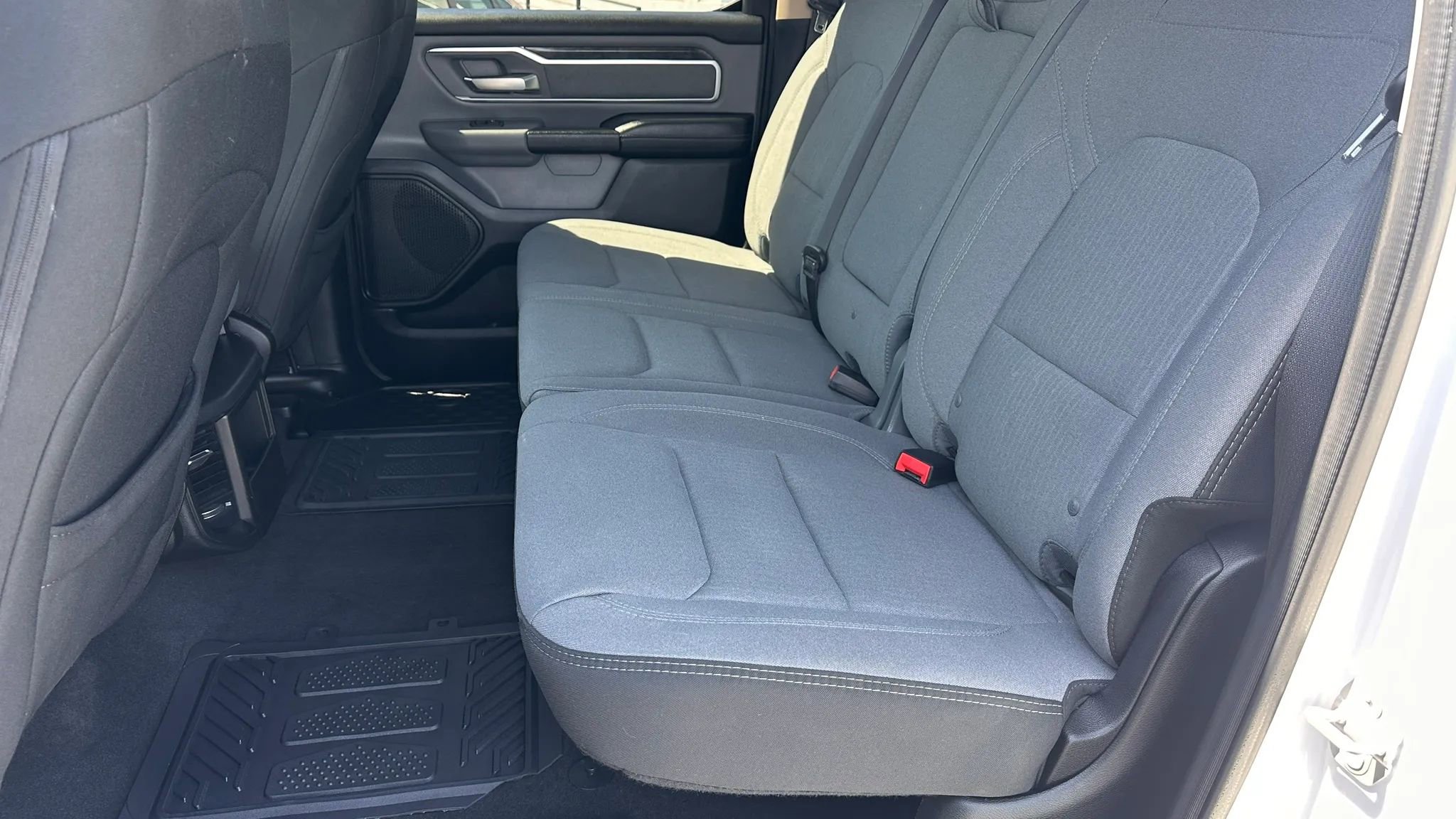 Used 2019 RAM 1500 Big Horn AWD/4WD image 12