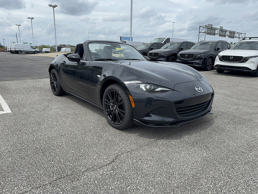 New 2026 MAZDA MX-5 Miata Club w/ Weather Package RWD image 3