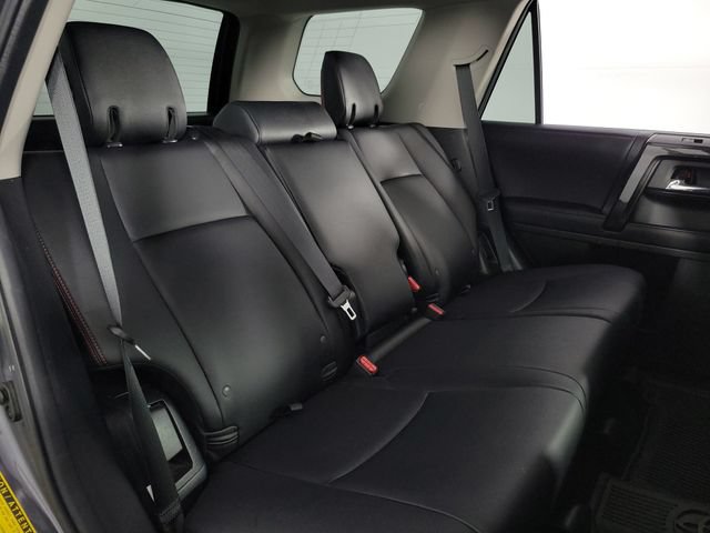 Used 2023 Toyota 4Runner TRD Off-Road Premium w/ Moonroof Package AWD/4WD image 17