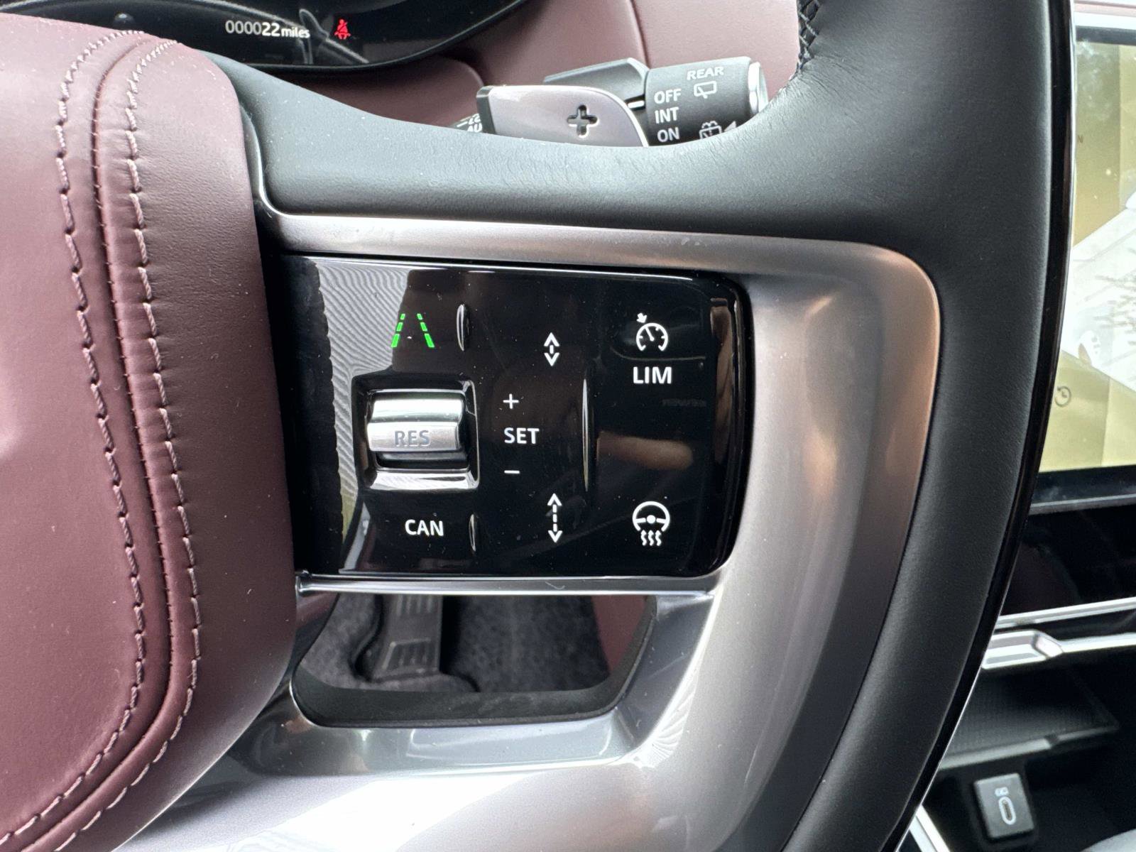 New 2026 Land Rover Range Rover SE image 30