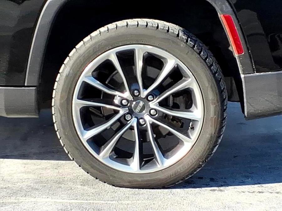 Used 2022 Jeep Wagoneer Series III w/ Premium Group I image 3