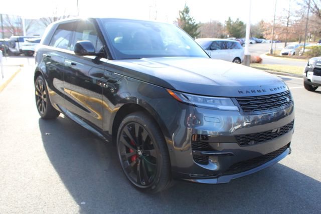 New 2025 Land Rover Range Rover Sport Dynamic SE image 9