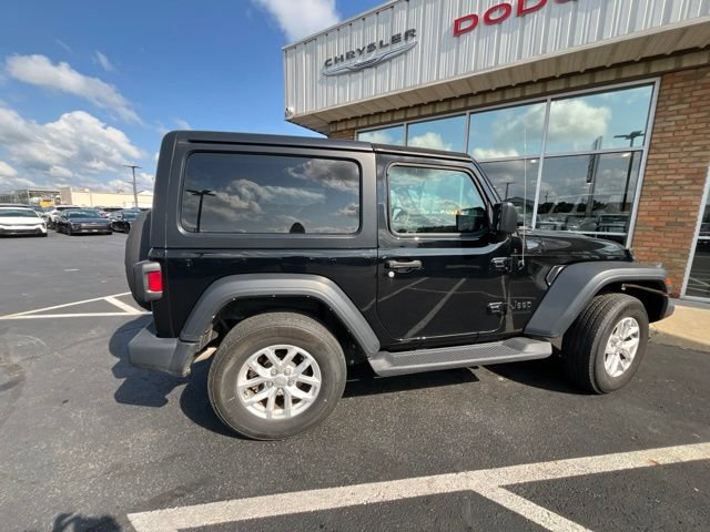 Used 2023 Jeep Wrangler Sport AWD/4WD image 4